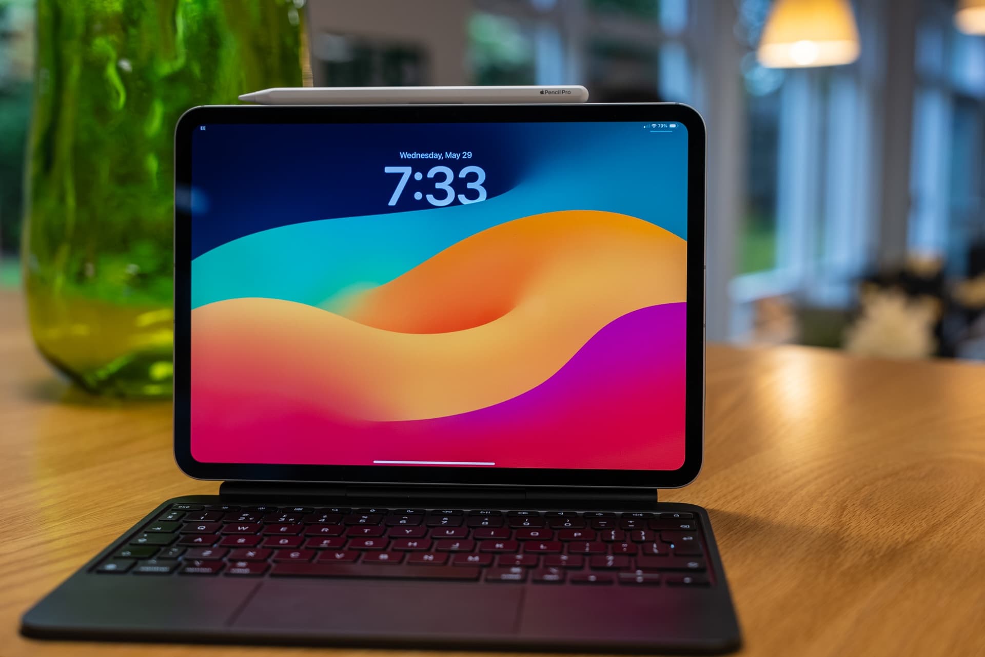 iPad Pro M4 with keyboard